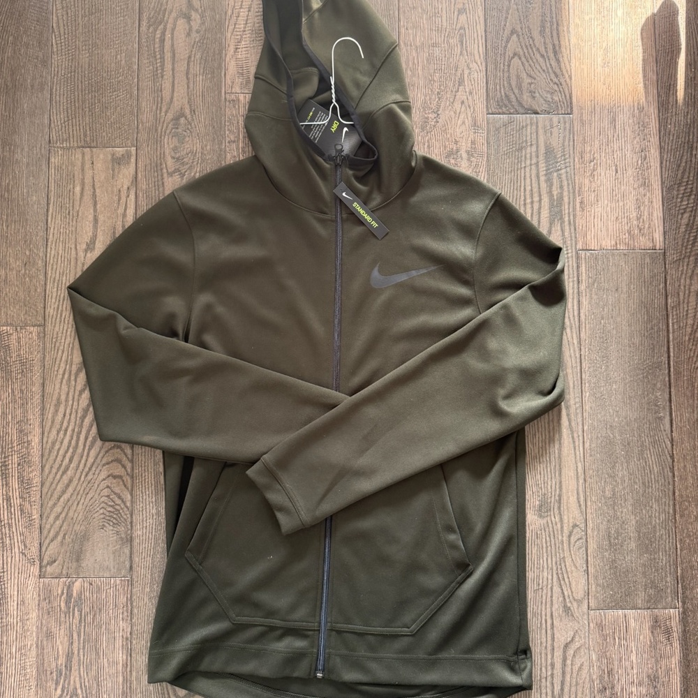 Nike Dri-Fit Long-sleeve Zip-up (M)